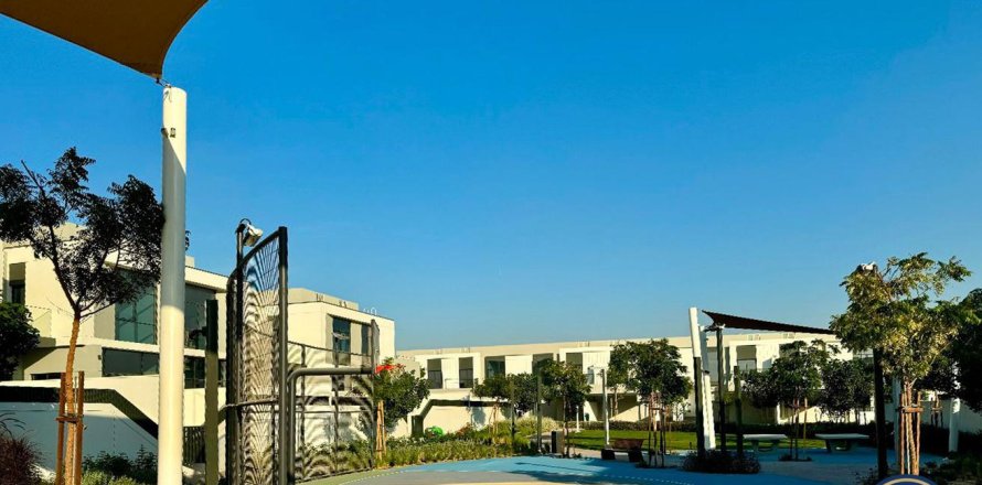 Townhouse in Al Furjan, Dubai 4 bedrooms, 280 sq.m. № 46187
