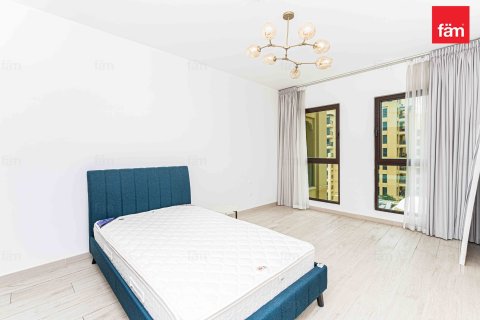 Apartment in Umm Suqeim, Dubai 2 bedrooms, 125.6 sq.m. № 114224 - photo 17