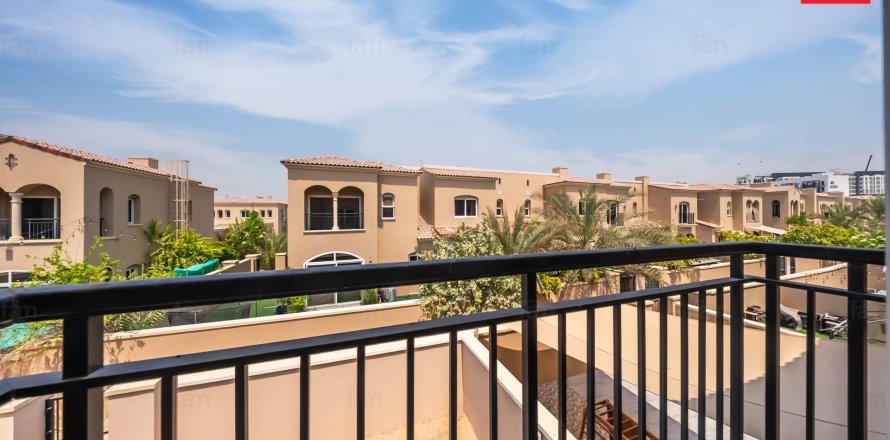 Villa à Dubai, 3 chambres, 188.8 m², № 115375