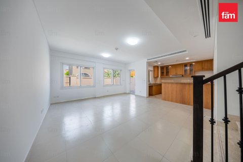 Villa en Dubai, 3 dormitorios, 188.8 m², № 115375 - foto 2