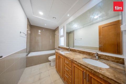 Villa en Dubai, 3 dormitorios, 188.8 m², № 115375 - foto 9