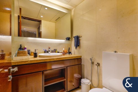 Apartment in Downtown Dubai (Downtown Burj Dubai), Dubai 2 bedrooms, 152 sq.m. № 75549 - photo 10