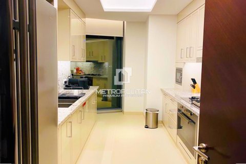 Снять в аренду квартиру в The Address Sky View Towers, Даунтаун Дубай (Даунтаун Бурдж Дубай), Дубай: 3 спальни, 188м², № 14754 - фото 8