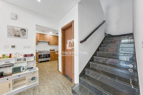 Townhouse in Arabella Townhouses, Mudon, Dubai 3 bedrooms, 180 sq.m. № 14748 - photo 16