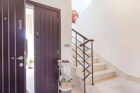 Villa in Jumeirah Village Triangle, Dubai 2 bedrooms, 250 sq.m. № 120458 - photo 8