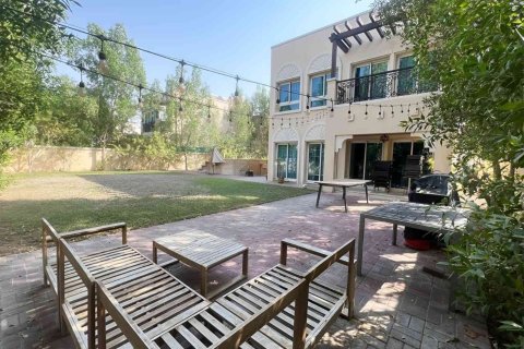 فيلا في Jumeirah Village Triangle, دبي 2 غرف نوم, 250 م² رقم 120458