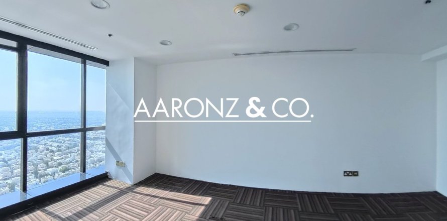Oficina en Jumeirah Lake Towers, Dubai, 126 m², № 90888