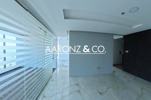 Oficina en Jumeirah Lake Towers, Dubai, 126 m², № 90888 - foto 3