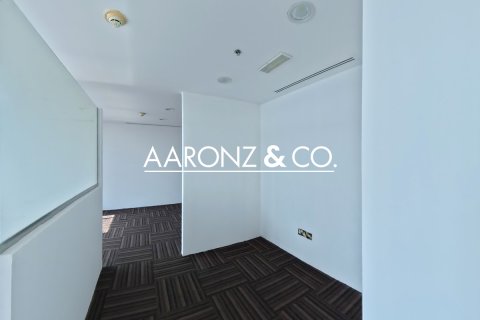 Снять в аренду офис в Джумейра Лейк Тауэрс, Дубай: 126м², № 90888 - фото 2