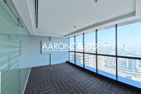 Снять в аренду офис в Джумейра Лейк Тауэрс, Дубай: 126м², № 90888 - фото 10