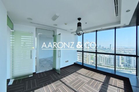 Снять в аренду офис в Джумейра Лейк Тауэрс, Дубай: 126м², № 90888 - фото 13