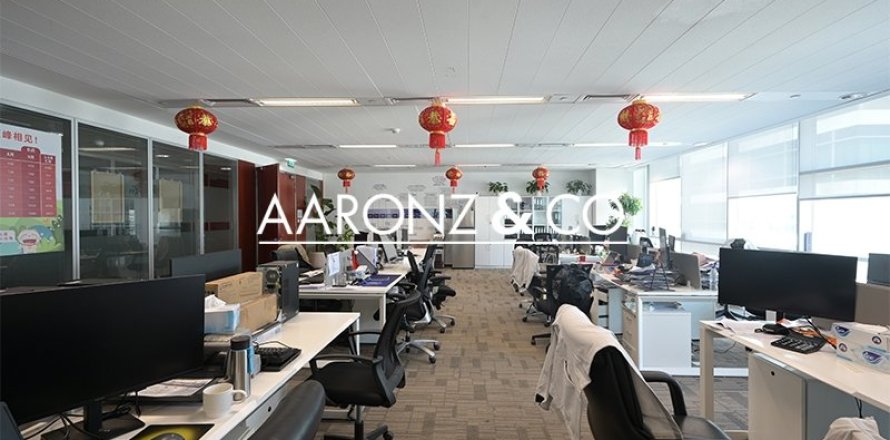 Офис в Sheikh Zayed Road, Дубай, 274м², № 90891