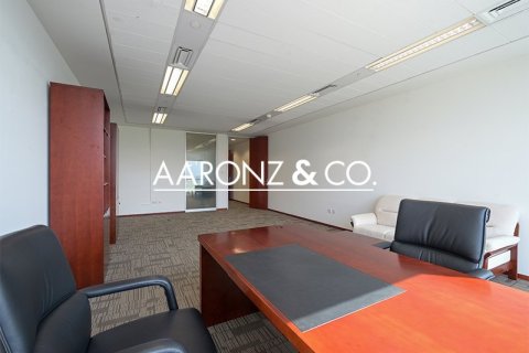 Снять в аренду офис в Sheikh Zayed Road, Дубай: 63м², № 90889 - фото 5