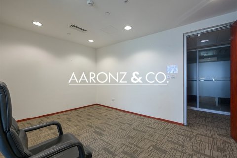 Снять в аренду офис в Sheikh Zayed Road, Дубай: 63м², № 90889 - фото 8