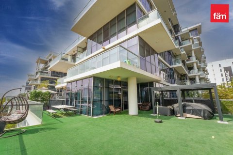 Appartement à Dubai, 3 chambres, 339.6 m², № 49030 - photo 1