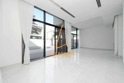 Villa in Murooj Al Furjan, Al Furjan, Dubai 4 bedrooms, 570 sq.m. № 95971 - photo 4