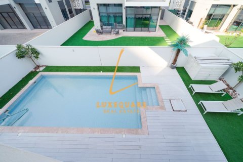 Villa in Murooj Al Furjan, Al Furjan, Dubai 4 bedrooms, 570 sq.m. № 95971 - photo 27