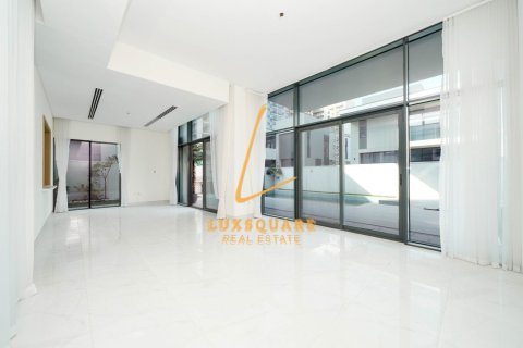 Villa in Murooj Al Furjan, Al Furjan, Dubai 4 bedrooms, 570 sq.m. № 95971 - photo 3