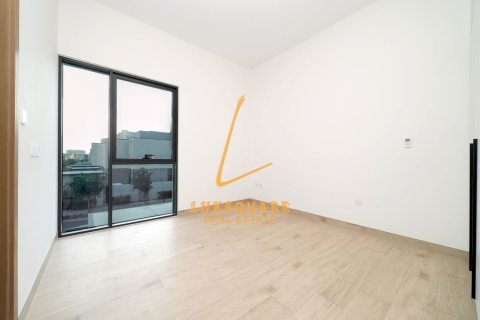 Villa in Murooj Al Furjan, Al Furjan, Dubai 4 bedrooms, 570 sq.m. № 95971 - photo 23