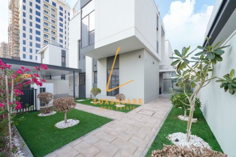 Villa in Murooj Al Furjan, Al Furjan, Dubai 4 bedrooms, 570 sq.m. № 95971 - photo 25