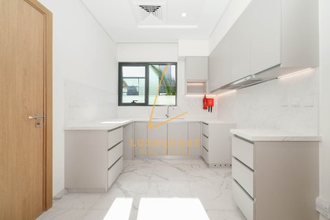 Villa in Murooj Al Furjan, Al Furjan, Dubai 5 bedrooms, 624 sq.m. № 95969 - photo 8