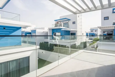 Townhouse in Damac Lagoons, Dubai 5 bedrooms, 220 sq.m. № 132732 - photo 8