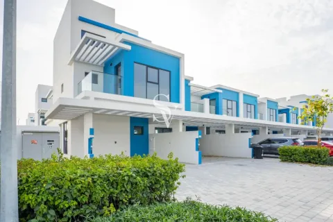 Таунхаус в Damac Lagoons, Дубай, 5 спален, 220м², № 132732