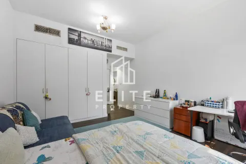 Apartment in Al Jaz, Greens, Dubai 2 bedrooms, 146 sq.m. № 60145 - photo 18
