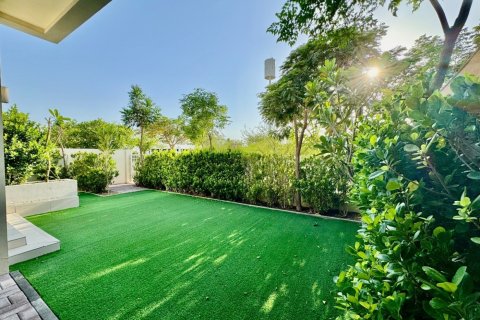 Villa in Dubai Hills Estate, Dubai 5 bedrooms, 254 sq.m. № 134154