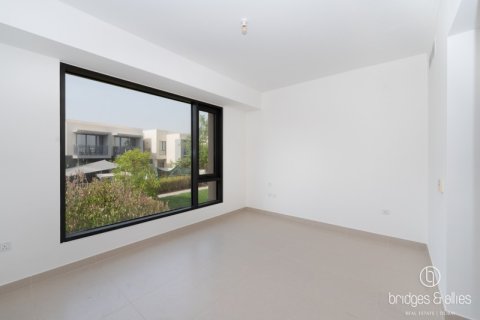Villa in Dubai Hills Estate, Dubai 5 bedrooms, 254 sq.m. № 134154 - photo 11