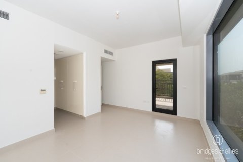 Villa in Dubai Hills Estate, Dubai 5 bedrooms, 254 sq.m. № 134154 - photo 9