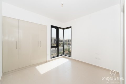 Villa in Dubai Hills Estate, Dubai 5 bedrooms, 254 sq.m. № 134154 - photo 6