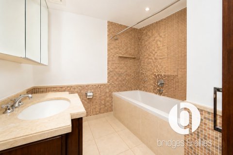 Apartment in Old Town, Dubai 1 bedroom, 75 sq.m. № 134151 - photo 5