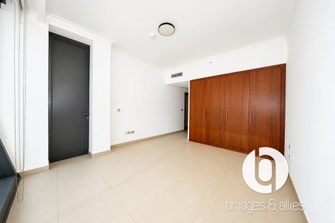 Apartment in Downtown Dubai (Downtown Burj Dubai), Dubai 3 bedrooms, 191 sq.m. № 134150 - photo 16