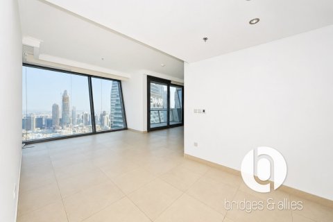 Apartment in Downtown Dubai (Downtown Burj Dubai), Dubai 3 bedrooms, 191 sq.m. № 134150 - photo 25