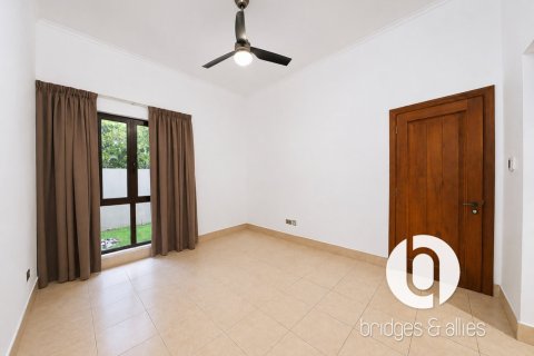 Apartment in Old Town, Dubai 1 bedroom, 113 sq.m. № 134152 - photo 9