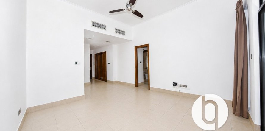 Apartment in Old Town, Dubai 1 bedroom, 113 sq.m. № 134152