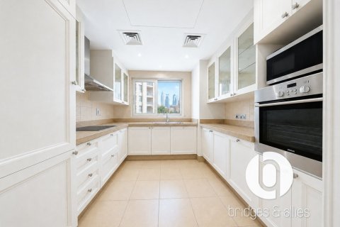 Apartment in Old Town, Dubai 1 bedroom, 90 sq.m. № 134153 - photo 9