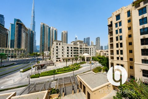 Apartment in Old Town, Dubai 1 bedroom, 90 sq.m. № 134153