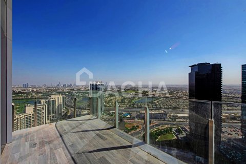 Apartment in Jumeirah Lake Towers, Dubai 2 bedrooms, 144 sq.m. № 104833 - photo 3