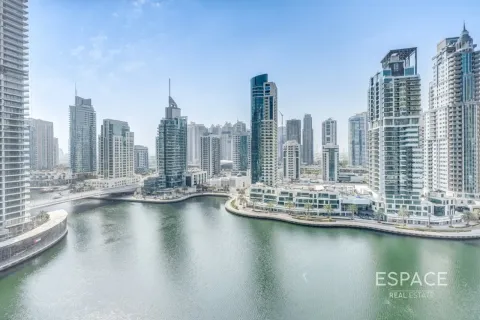 Apartment in Dubai Marina, Dubai 1 bedroom, 74 sq.m. № 122656 - photo 16