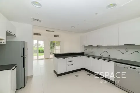فيلا في Springs 14, The Springs, دبي 3 غرف نوم, 270 م² رقم 122657 - صورة 4