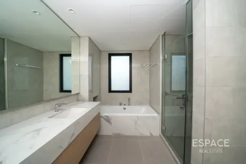 Villa in Jebel Ali, Dubai 4 bedrooms, 286 sq.m. № 122654 - photo 12