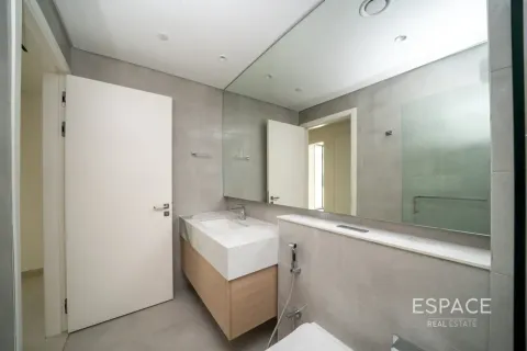 Villa in Jebel Ali, Dubai 4 bedrooms, 286 sq.m. № 122654 - photo 5