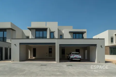 Villa in Jebel Ali, Dubai 4 bedrooms, 286 sq.m. № 122654 - photo 20