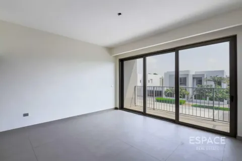 Villa in Dubai Hills Estate, Dubai 4 bedrooms, 292 sq.m. № 122652 - photo 11
