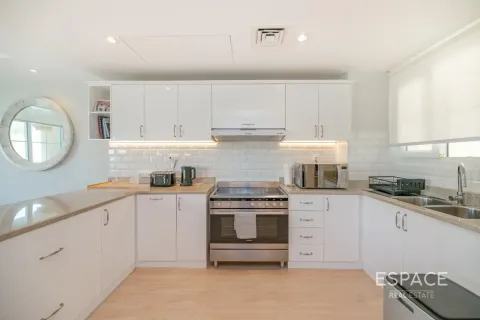 Villa à Springs 15, The Springs, Dubai, 3 chambres, 237 m², № 122653 - photo 6