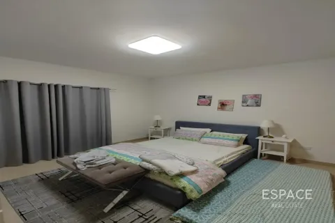 Villa in Al Furjan, Dubai 3 bedrooms, 262 sq.m. № 122650 - photo 7