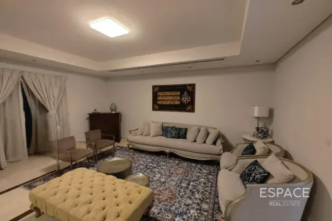 Villa in Al Furjan, Dubai 3 bedrooms, 262 sq.m. № 122650 - photo 2