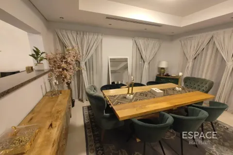 Villa in Al Furjan, Dubai 3 bedrooms, 262 sq.m. № 122650 - photo 5